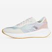 کفش مخصوص رانینگ زنانه ۳۶۱ درجه با ترکیب رنگ‌های پاستلی ترند 2025، دارای کفی با تکنولوژی CQ، طراحی سبک و راحت، مناسب دویدن و استفاده روزمره