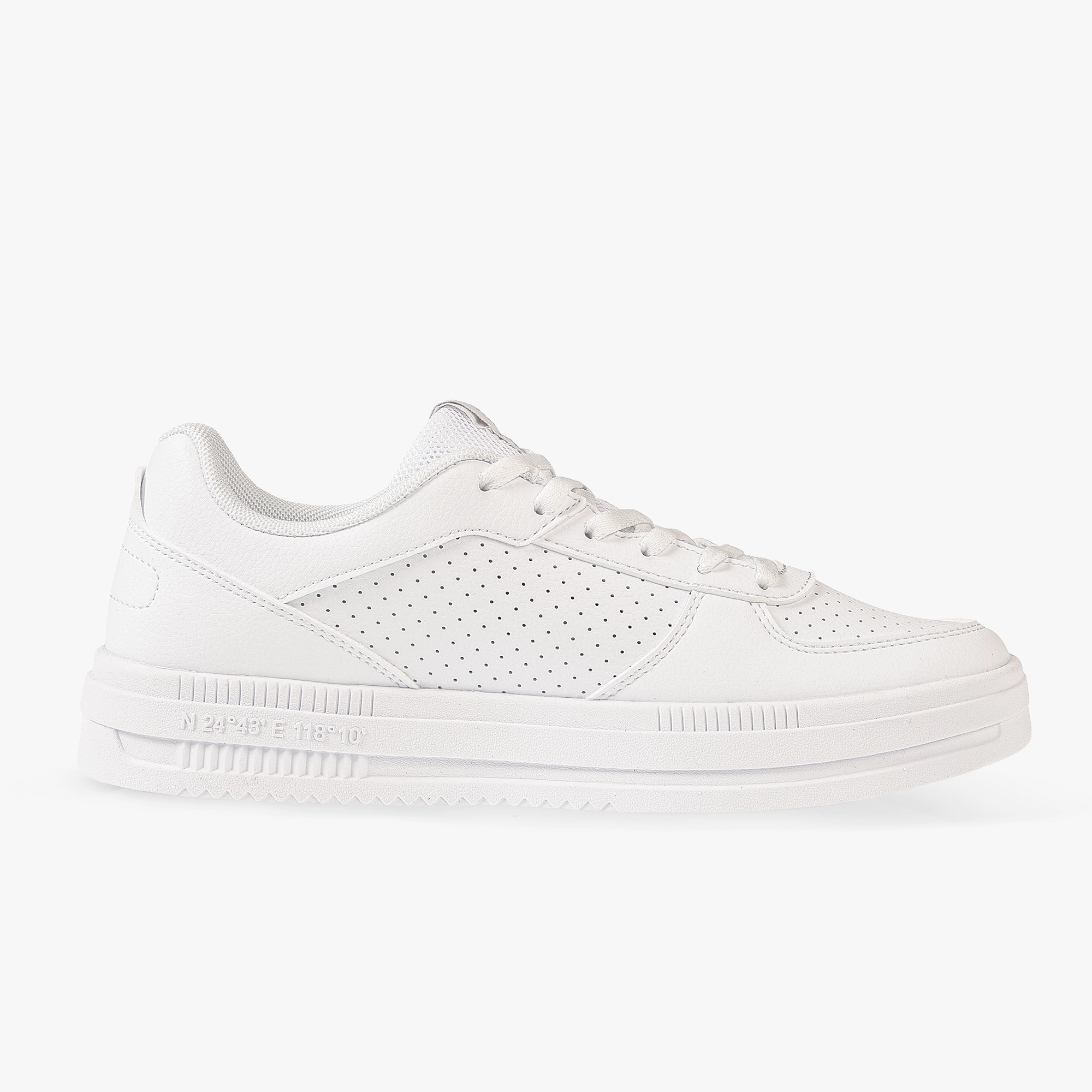 کفش روزمره زنانه 361 درجه مدل W672526614-1H، رنگ سفید، سبک و راحت، مناسب پیاده‌روی روزانه و استایل کژوال، زیره EVA جذب‌کننده ضربه