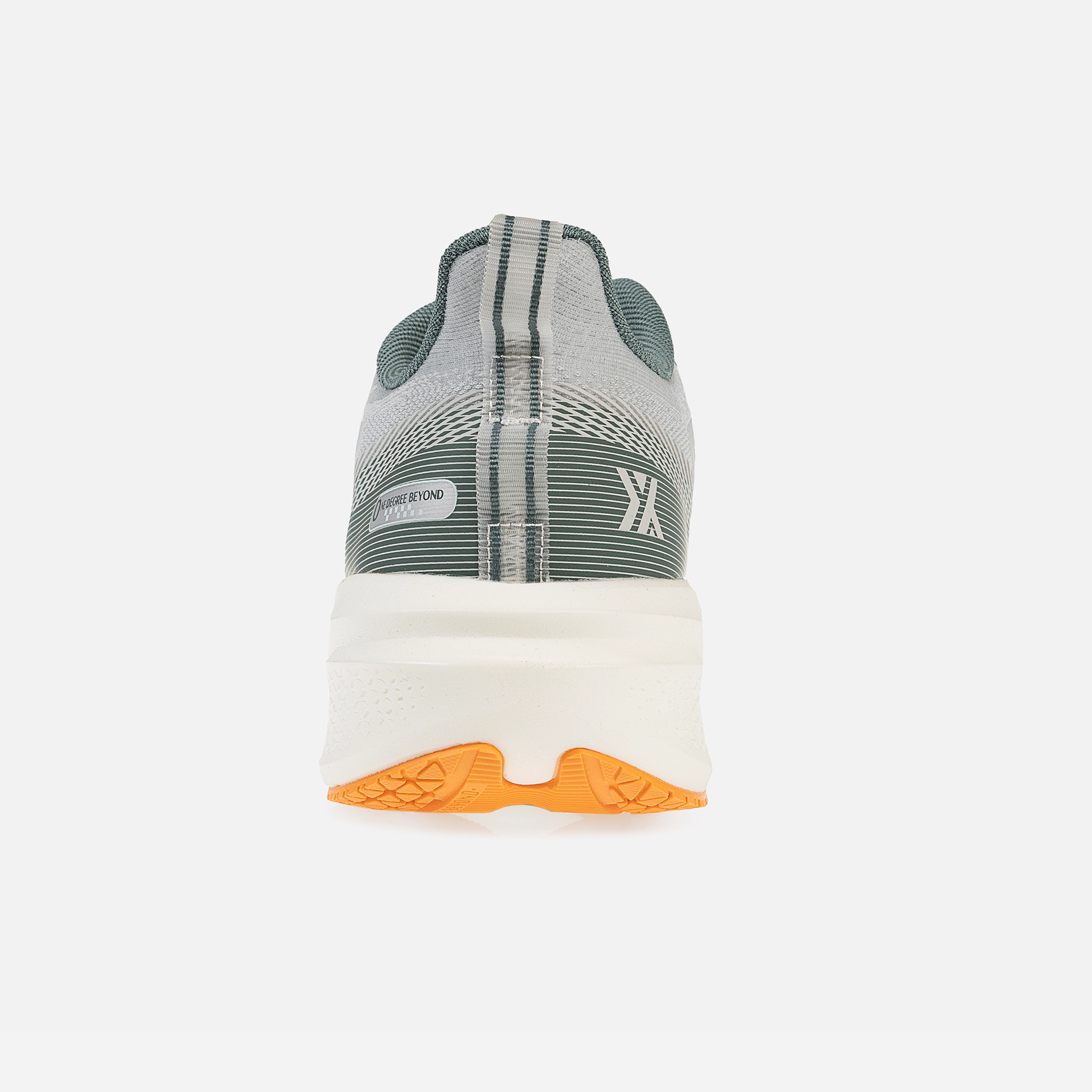 کفش دویدن مردانه ۳۶۱ درجه مدل W572422205-3 با طراحی سبک و انعطاف‌پذیر و زیره جذب‌کننده ضربه، مناسب دویدن، پیاده‌روی و استفاده روزمره در باشگاه است. رویه تنفس‌پذیر، راحتی طولانی‌مدت و محافظت از پا و مچ را تضمین می‌کند.