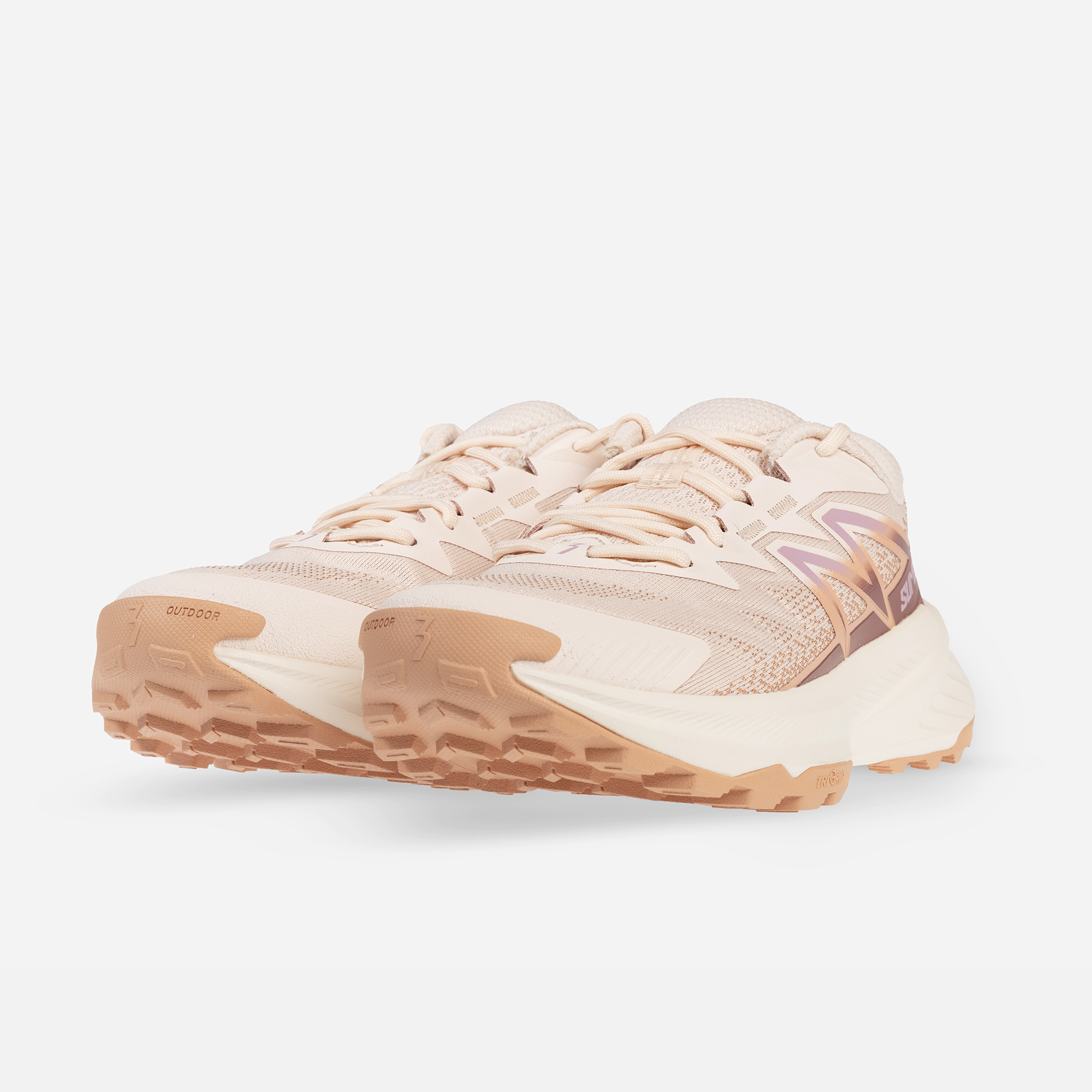 کفش طبیعت‌گردی زنانه، کفش پیاده‌روی زنانه، کفش روزمره زنانه، کفش سبک و راحت زنانه، کفش مقاوم در برابر آب، کفش مسیرهای ناهموار، کفش نارنجی زنانه، برند 361 درجه