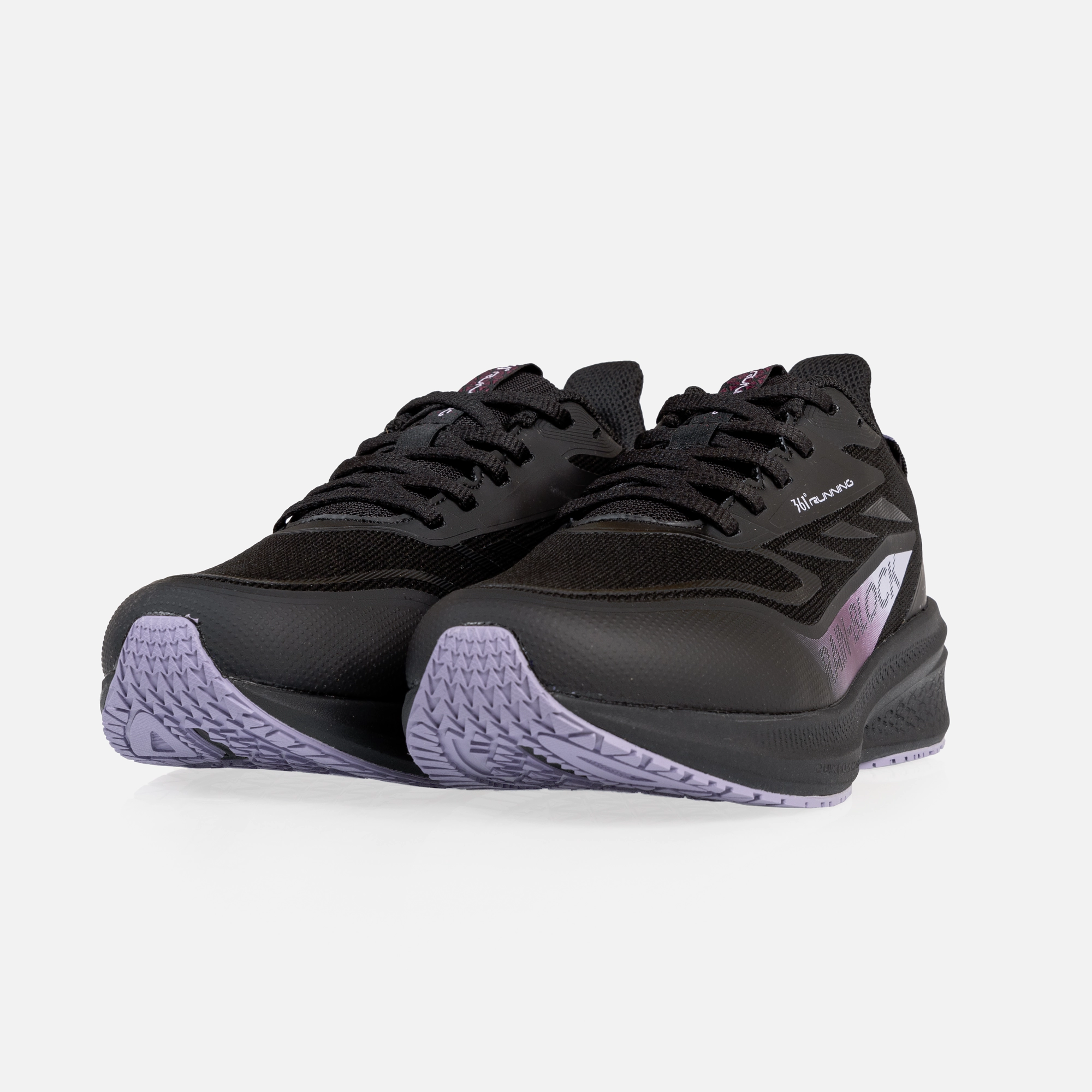 کفش مخصوص دویدن زنانه 361 درجه مدل W682522207-1H آبی روشن، سبک و راحت با رویه پارچه‌ای و TPU و زیره EVA + Rubber، مناسب دویدن، پیاده‌روی و تمرین‌های ورزشی روزانه، با پشتیبانی از پا و مچ و محافظت در برابر آسیب