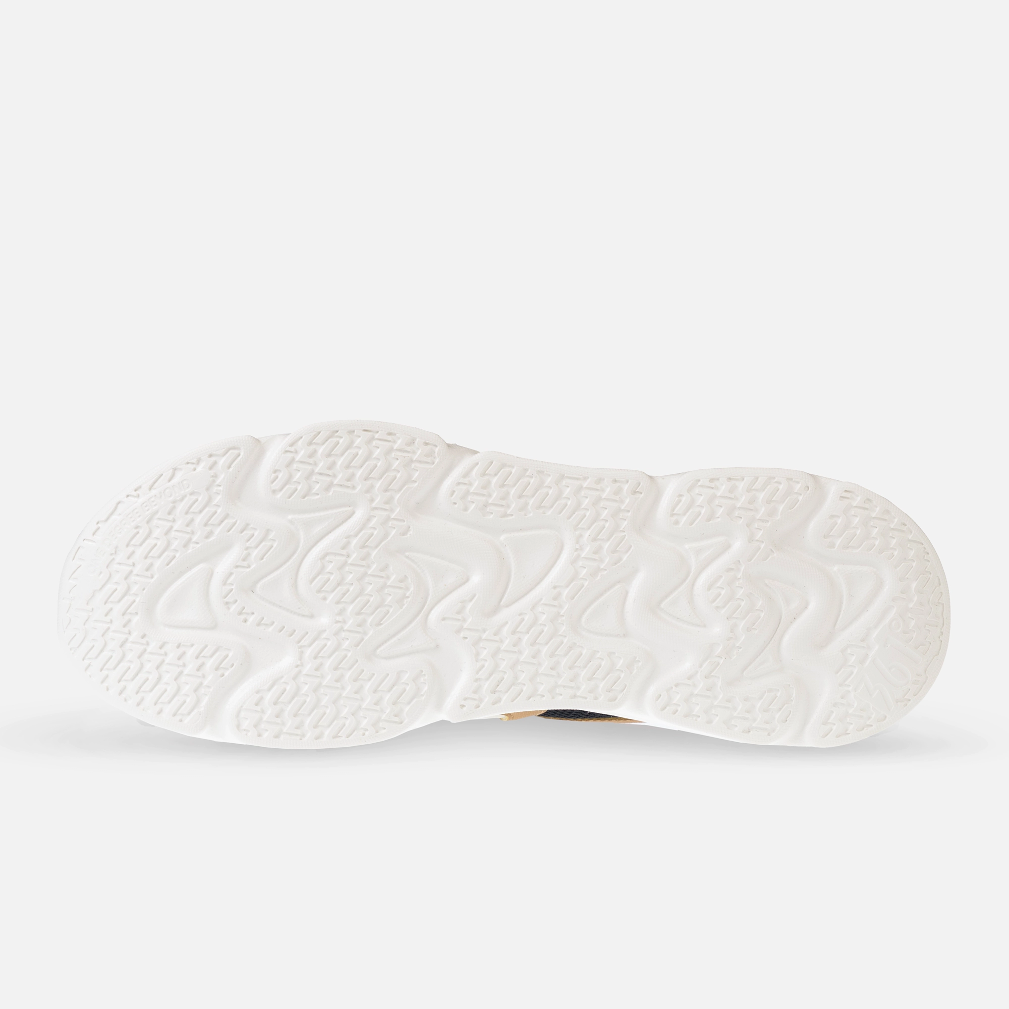 کفش روزمره مردانه ۳۶۱ درجه مدل W572436768-5 رنگ کرم و مشکی، سبک و ارگونومیک با رویه پارچه‌ای تنفس‌پذیر و چرم مصنوعی، زیره EVA جذب‌کننده ضربه، مناسب پیاده‌روی، خرید و فعالیت‌های روزمره، راحتی و استایل کژوال