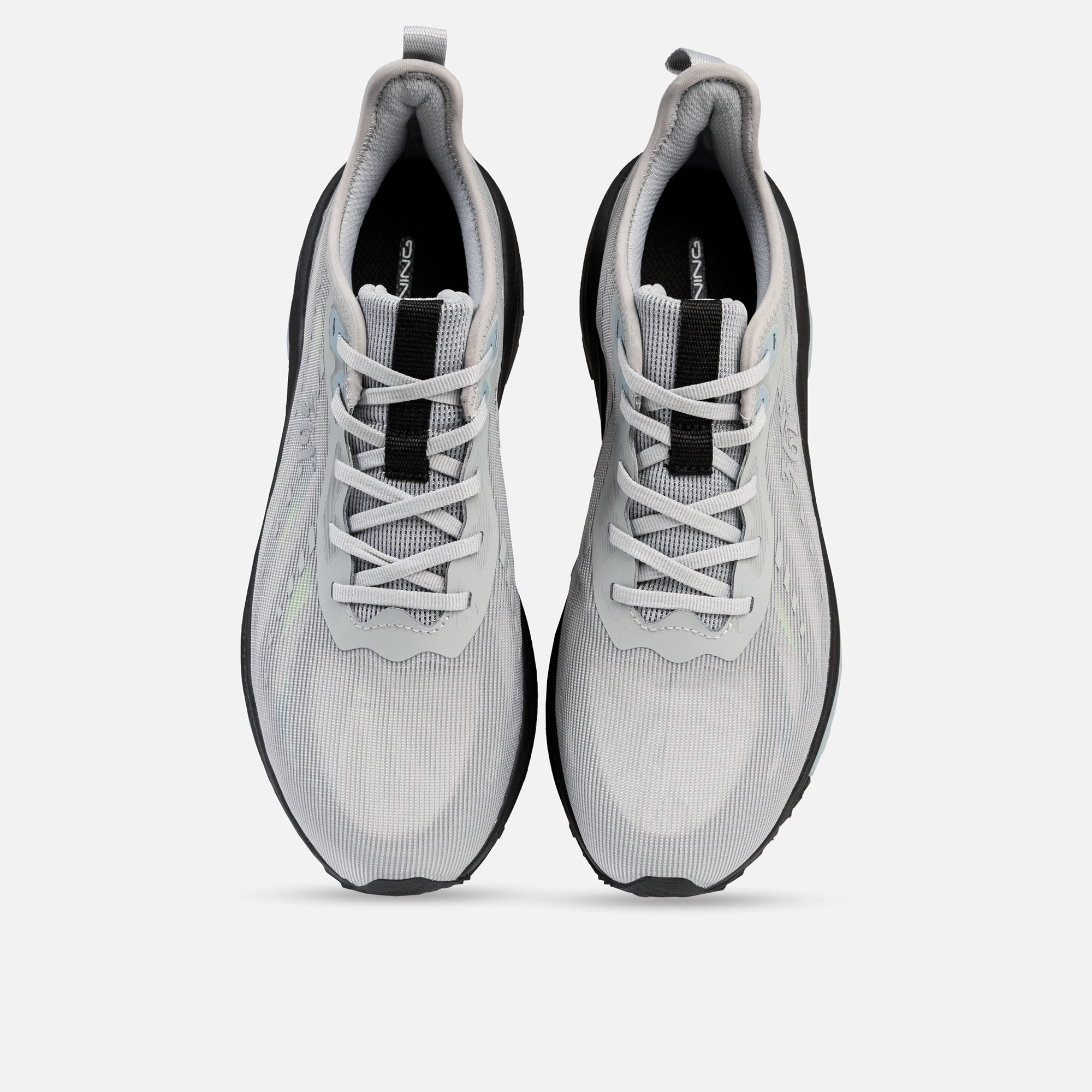 کفش مخصوص دویدن مردانه ۳۶۱ درجه مدل W572422219-4 رنگ طوسی، سبک و ارگونومیک با رویه پارچه‌ای تنفس‌پذیر و زیره Rubber + EVA، مناسب دویدن، پیاده‌روی و تمرینات باشگاهی، محافظت کامل از پا و مچ، افزایش راحتی و بازگشت انرژی در طول تمرین